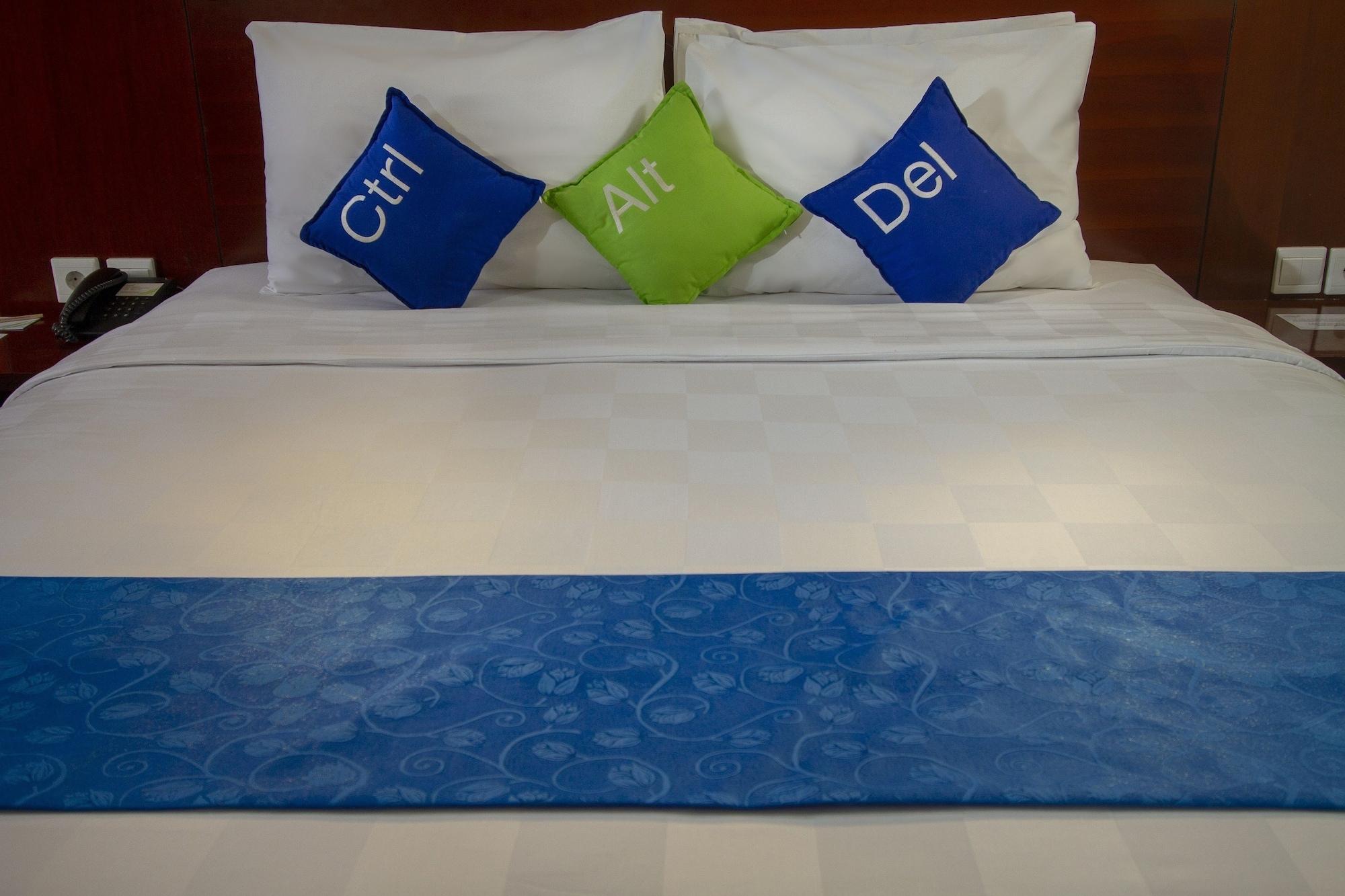 Primebiz Hotel Kuta Kuta Lombok Buitenkant foto