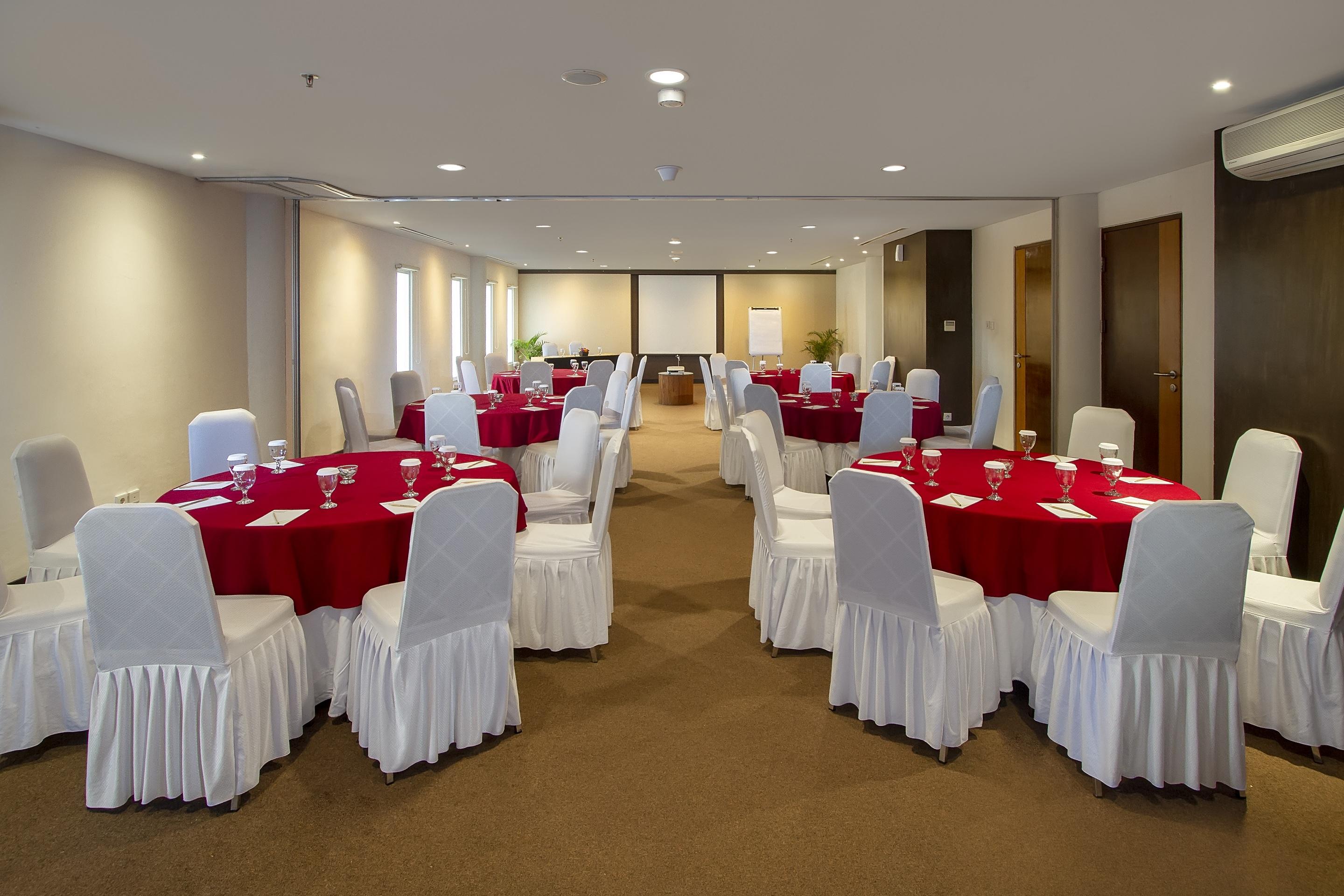 Primebiz Hotel Kuta Kuta Lombok Buitenkant foto