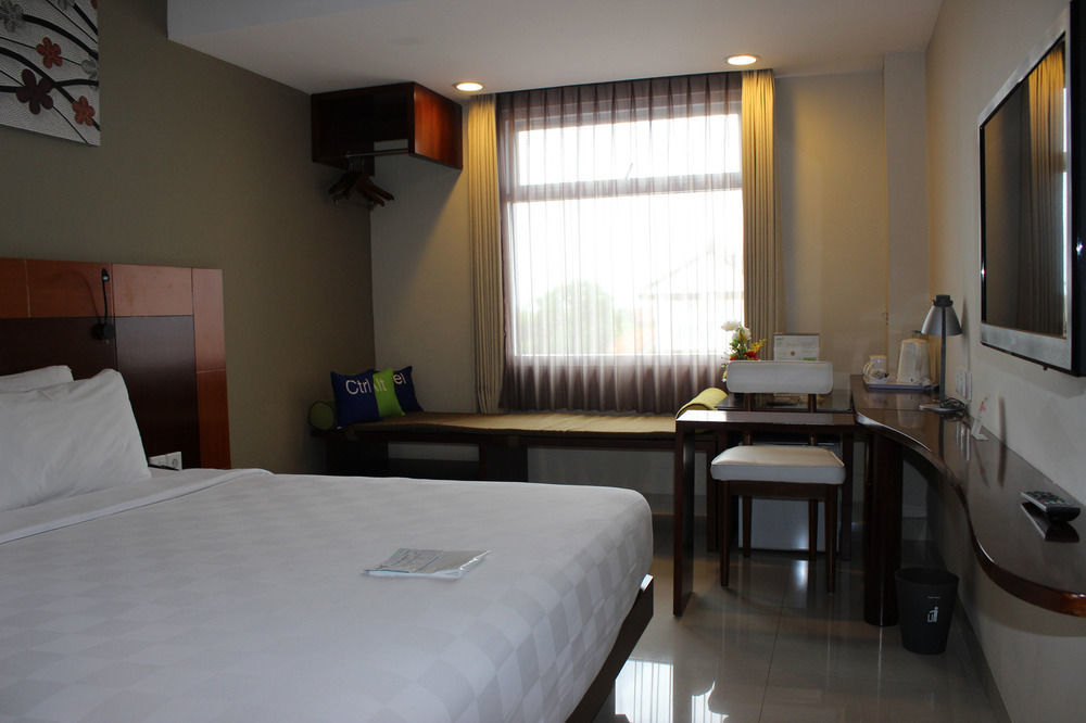 Primebiz Hotel Kuta Kuta Lombok Buitenkant foto